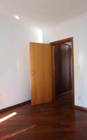 Casa à venda com 300m², 3 quartos e 5 vagasSuíte