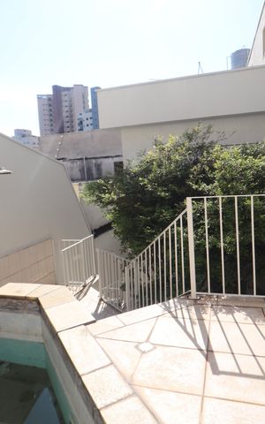 Casa à venda com 300m², 3 quartos e 5 vagasPiscina