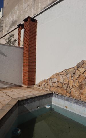 Casa à venda com 300m², 3 quartos e 5 vagasPiscina