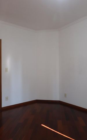 Casa à venda com 300m², 3 quartos e 5 vagasSuíte