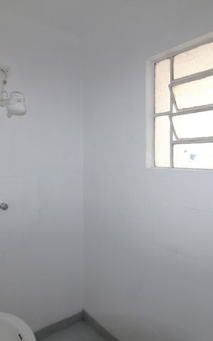 Apartamento para alugar com 70m², 2 quartos e sem vagaBanheiro