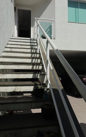 Casa à venda com 243m², 3 quartos e 4 vagasEntrada