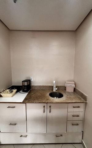 Apartamento à venda com 33m², 1 quarto e 1 vaga Apartamento à venda com 33m², 1 quarto e 1 vagaStudio