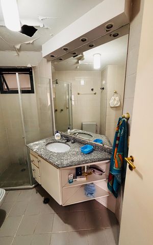 Apartamento à venda com 98m², 3 quartos e 1 vaga Apartamento à venda com 98m², 3 quartos e 1 vagaBanheiro