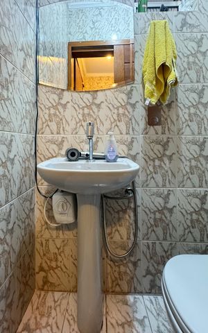 Casa à venda com 180m², 3 quartos e 2 vagas Casa à venda com 180m², 3 quartos e 2 vagasLavabo