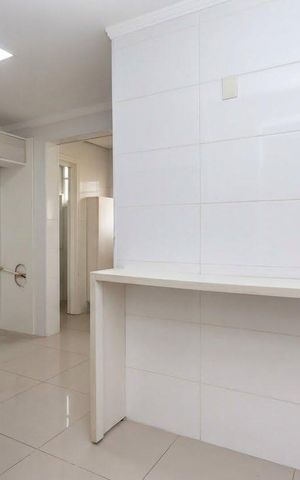 Apartamento para alugar com 145m², 2 quartos e 2 vagas Apartamento para alugar com 145m², 2 quartos e 2 vagasCozinha
