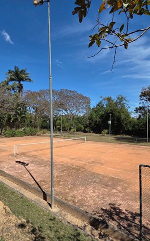 Casa de condomínio à venda com 599m², 4 quartos e 5 vagas Casa de condomínio à venda com 599m², 4 quartos e 5 vagasÁrea externa