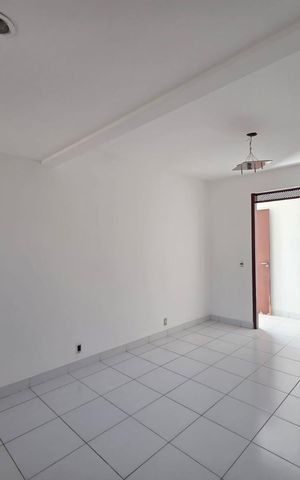 Casa de condomínio à venda com 599m², 4 quartos e 5 vagas Casa de condomínio à venda com 599m², 4 quartos e 5 vagasQuarto