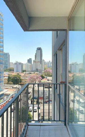 Apartamento à venda com 103m², 3 quartos e 1 vaga Apartamento à venda com 103m², 3 quartos e 1 vagaVaranda