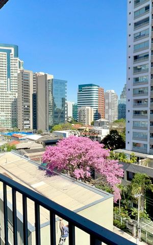 Apartamento à venda com 103m², 3 quartos e 1 vaga Apartamento à venda com 103m², 3 quartos e 1 vagaVaranda