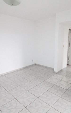 Apartamento para alugar com 62m², 2 quartos e 1 vagaSala