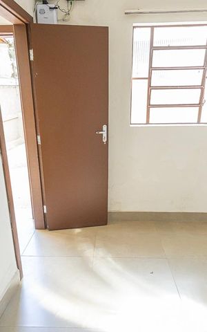 Casa à venda com 371m², 5 quartos e 3 vagas Casa à venda com 371m², 5 quartos e 3 vagasquarto de serviço / suite