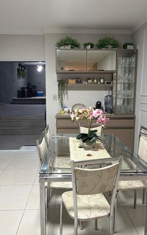 Casa à venda com 180m², 3 quartos e 2 vagas
