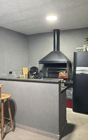 Casa à venda com 180m², 3 quartos e 2 vagas