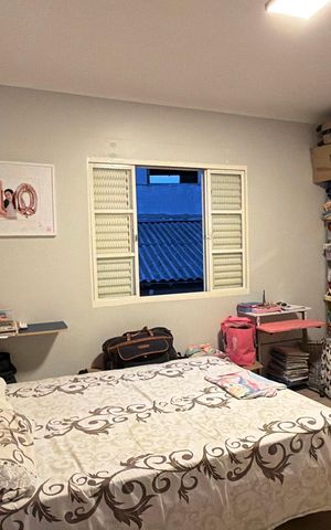 Casa à venda com 180m², 3 quartos e 2 vagas