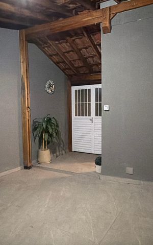 Casa à venda com 180m², 3 quartos e 2 vagas