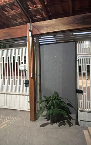 Casa à venda com 180m², 3 quartos e 2 vagas