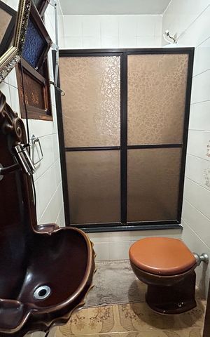 Casa à venda com 289m², 4 quartos e 2 vagasBanheiro Social
