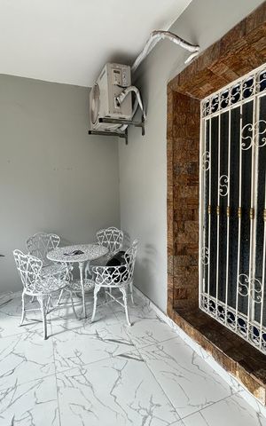 Casa à venda com 289m², 4 quartos e 2 vagasVaranda