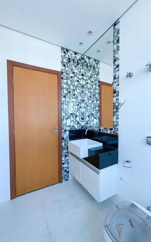 Casa para alugar com 448m², 4 quartos e 4 vagas