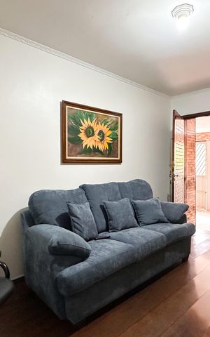 Casa à venda com 287m², 4 quartos e 3 vagas Casa à venda com 287m², 4 quartos e 3 vagasSala - Casa 1
