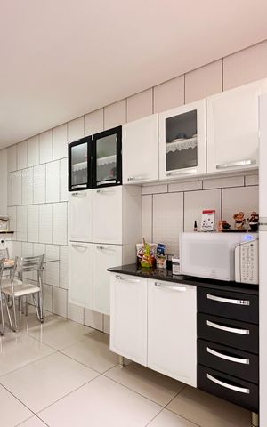 Casa à venda com 287m², 4 quartos e 3 vagas Casa à venda com 287m², 4 quartos e 3 vagasCozinha - Casa 2