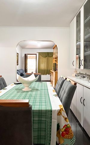 Casa à venda com 287m², 4 quartos e 3 vagas Casa à venda com 287m², 4 quartos e 3 vagasSala de Jantar - Casa 1