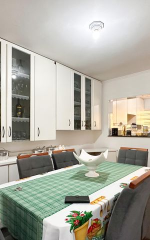 Casa à venda com 287m², 4 quartos e 3 vagas Casa à venda com 287m², 4 quartos e 3 vagasSala de Jantar - Casa 1