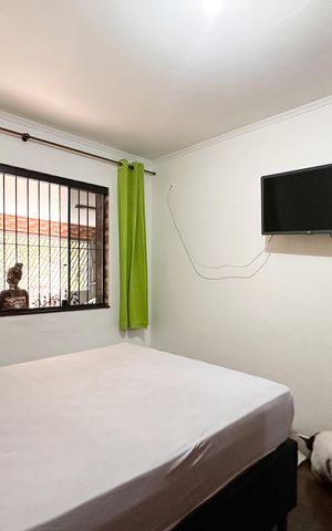 Casa à venda com 287m², 4 quartos e 3 vagas Casa à venda com 287m², 4 quartos e 3 vagasQuarto - Casa 1