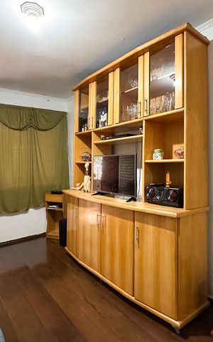 Casa à venda com 287m², 4 quartos e 3 vagas Casa à venda com 287m², 4 quartos e 3 vagasSala - Casa 1