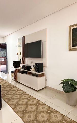 Casa à venda com 287m², 4 quartos e 3 vagas Casa à venda com 287m², 4 quartos e 3 vagasSala - Casa 2