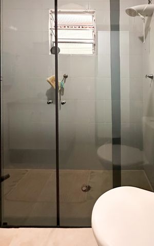 Casa à venda com 287m², 4 quartos e 3 vagas Casa à venda com 287m², 4 quartos e 3 vagasBanheiro Social - Casa 1