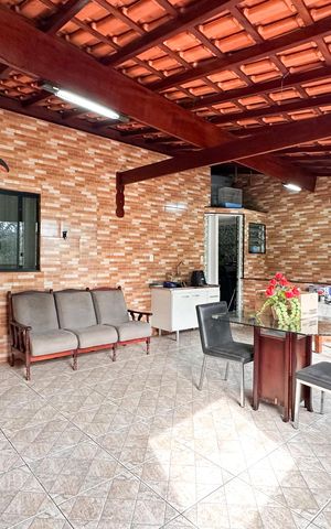 Casa à venda com 287m², 4 quartos e 3 vagas Casa à venda com 287m², 4 quartos e 3 vagasSacada - Casa 2