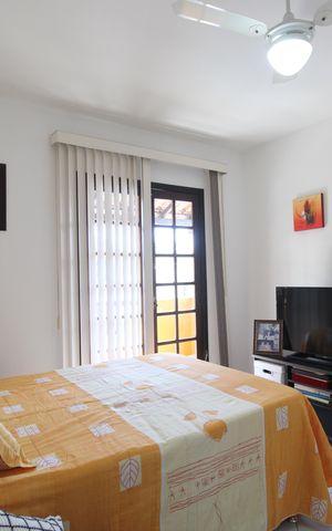 Casa de condomínio à venda com 130m², 3 quartos e 1 vagaSuíte 1