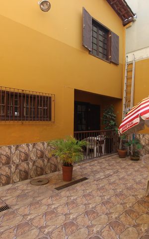 Casa de condomínio à venda com 130m², 3 quartos e 1 vagaQuintal