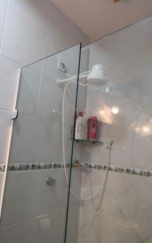 Casa de condomínio à venda com 130m², 3 quartos e 1 vagaBanheiro da suíte 1