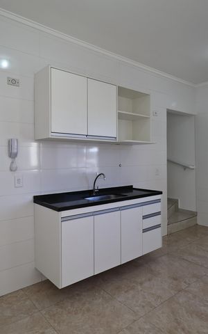 Apartamento à venda com 100m², 2 quartos e 2 vagas Apartamento à venda com 100m², 2 quartos e 2 vagasCozinha