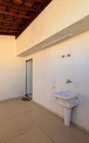 Apartamento à venda com 100m², 2 quartos e 2 vagas Apartamento à venda com 100m², 2 quartos e 2 vagasLavanderia