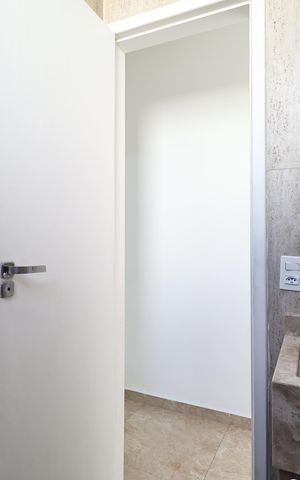 Apartamento à venda com 100m², 2 quartos e 2 vagas Apartamento à venda com 100m², 2 quartos e 2 vagasBanheiro
