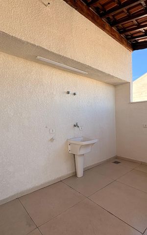 Apartamento à venda com 100m², 2 quartos e 2 vagas Apartamento à venda com 100m², 2 quartos e 2 vagasLavanderia