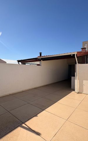 Apartamento à venda com 100m², 2 quartos e 2 vagas Apartamento à venda com 100m², 2 quartos e 2 vagasCobertura