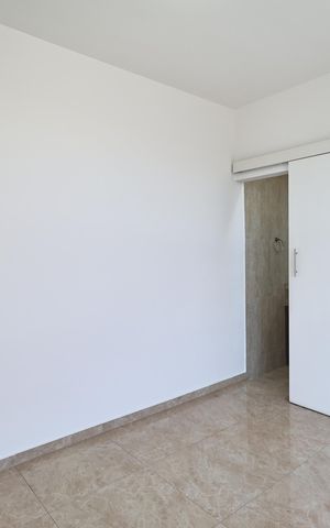 Apartamento à venda com 100m², 2 quartos e 2 vagas Apartamento à venda com 100m², 2 quartos e 2 vagasSuite