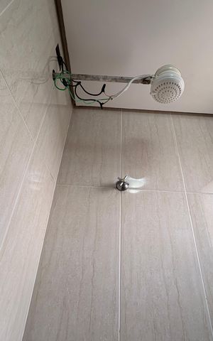 Apartamento para alugar com 50m², 2 quartos e 1 vaga Apartamento para alugar com 50m², 2 quartos e 1 vagaBanheiro Da suíte