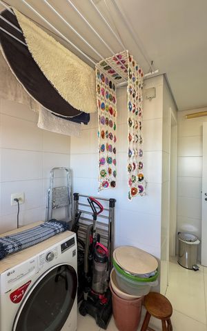 Apartamento à venda com 210m², 3 quartos e 3 vagasCozinha e Área de Serviço