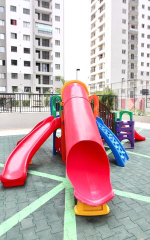 Apartamento para alugar com 43m², 2 quartos e 1 vaga Apartamento para alugar com 43m², 2 quartos e 1 vagaÁrea comum - Playground