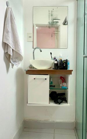 Apartamento para alugar com 48m², 1 quarto e sem vaga Apartamento para alugar com 48m², 1 quarto e sem vagaBanheiro da Suíte
