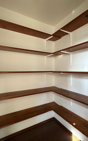 Apartamento para alugar com 128m², 3 quartos e 2 vagas Apartamento para alugar com 128m², 3 quartos e 2 vagasDespensa