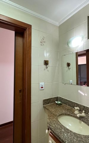 Apartamento para alugar com 128m², 3 quartos e 2 vagas Apartamento para alugar com 128m², 3 quartos e 2 vagasBanheiro Social