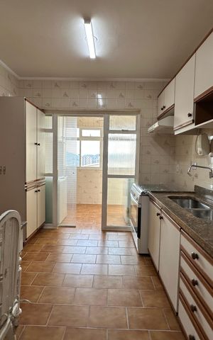 Apartamento para alugar com 128m², 3 quartos e 2 vagas Apartamento para alugar com 128m², 3 quartos e 2 vagasCozinha