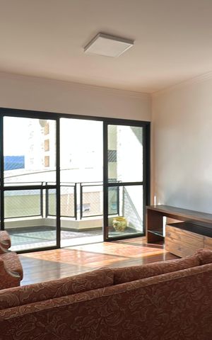 Apartamento para alugar com 128m², 3 quartos e 2 vagas Apartamento para alugar com 128m², 3 quartos e 2 vagasSala